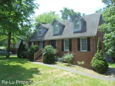 Main picture of 1540 Chimney Rock Dr