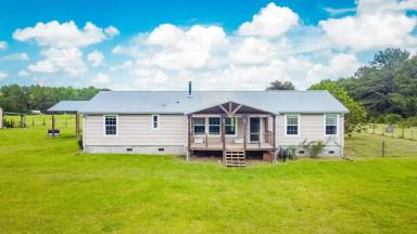 Main picture of 390 Bob Brooks Rd