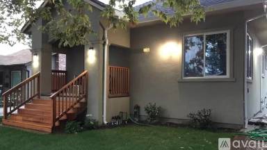 Main picture of 1115 Clark St