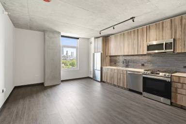 Main picture of 143 N Ashland Ave