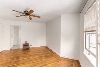 Main picture of 1535 Everett St