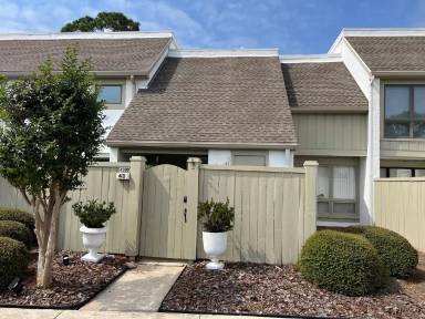 Main picture of 4300 Bay Point Rd