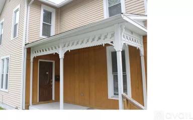 Main picture of 92 Commodore St