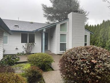 Main picture of 462 SW 121st Pl