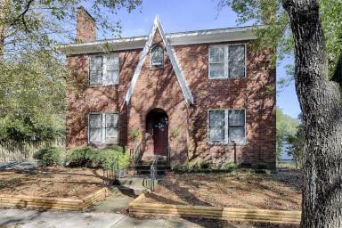 Main picture of 126 E. 53rd Street - U.E.