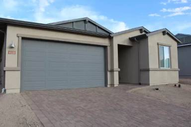 Main picture of 6133 Goldfinch Dr