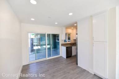 Main picture of 302 Avenida Cabrillo