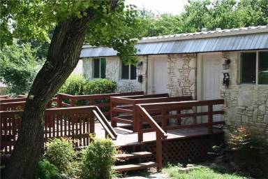 Main picture of 3305 Clawson Rd