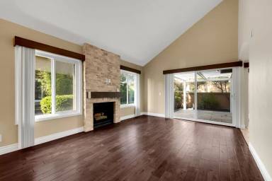 Main picture of 219 Chinook Cir