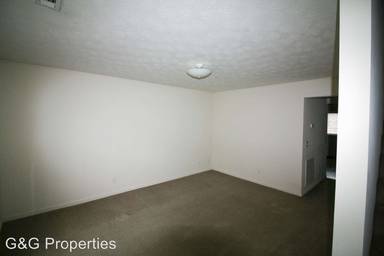 Main picture of 1500 N Willow Ave
