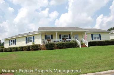 Main picture of 303 Summer Hill Pl