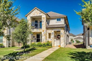 Main picture of 787 Lone Peak St