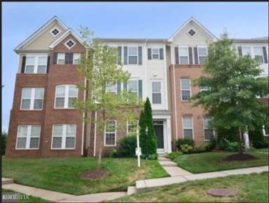 Main picture of 22647 Gray Falcon Sq
