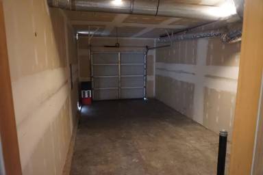 Main picture of 1540 E Maryland St
