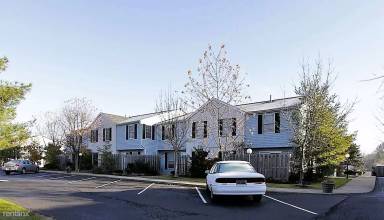Main picture of 382 Waterside Ave