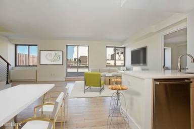 Main picture of 110 Horatio Street Apartments