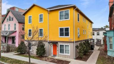 Main picture of 327 W Seneca St