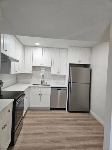 Main picture of 40 26th Pl