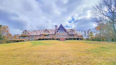 Main picture of 218 Sugar Hollow Rd