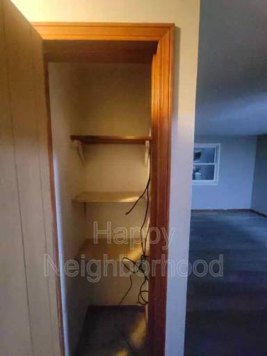 Main picture of 451 Divinity St