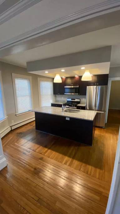 Main picture of 614 Smith St