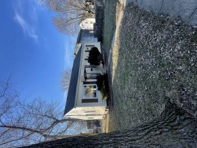 Main picture of 415 S Evergreen Ave