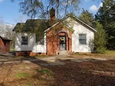 Main picture of 3715 Whiting Ave