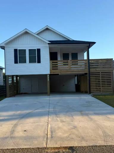 Main picture of 213 W Palmetto St