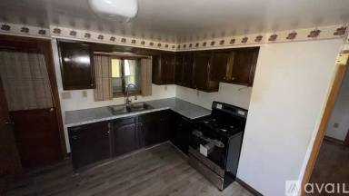 Main picture of 213 Danforth St