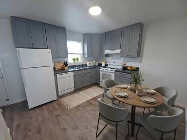 Main picture of 317 N Cherry Aly