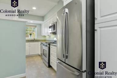 Main picture of 4 Lake St
