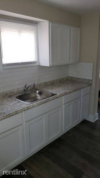 Main picture of 31421 Lake Shore Blvd