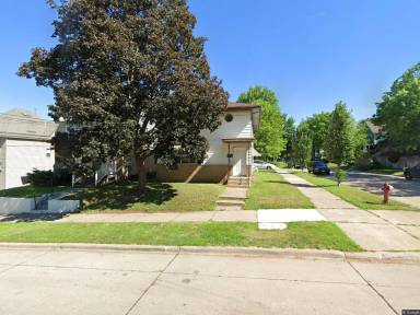 Main picture of 1127 26th Ave NE