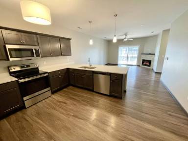 Main picture of 2871 Spring Rose Cir