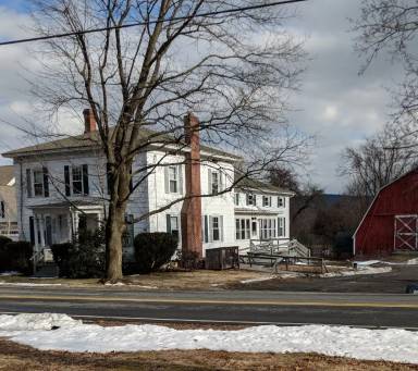 Main picture of 986 S East St