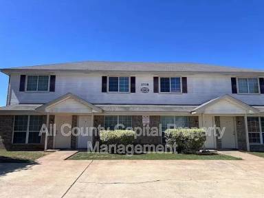 Main picture of 2708 Vernice Loop