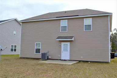 Main picture of 44 Hartland Ct