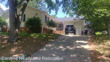 Main picture of 429 Rosehaven Dr