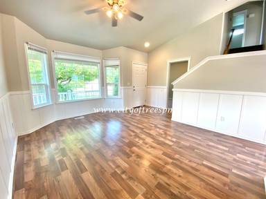 Main picture of 3346 S Wood River Ave