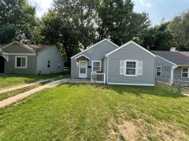 Main picture of 7114 Flora Ave