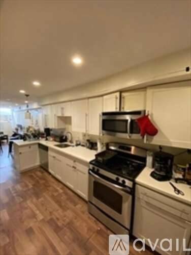 Main picture of 588 Columbus Ave