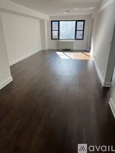 Main picture of Sutton Town House