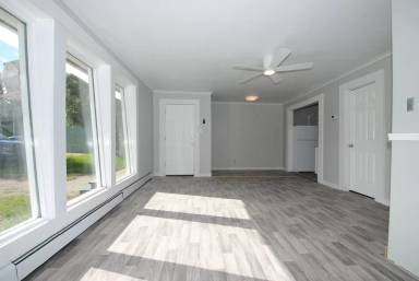 Main picture of 230 Farewell Ave