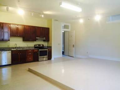 Main picture of 715 Sherman St