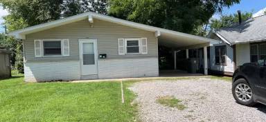 Main picture of 409 N Clark St