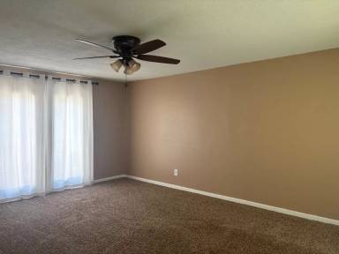Main picture of 2944 N Coolidge Ave