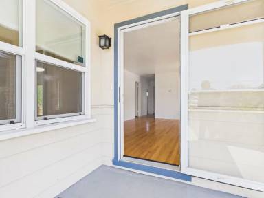 Main picture of 831 Avalon Pl