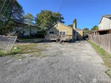 Main picture of 618 5th St SE