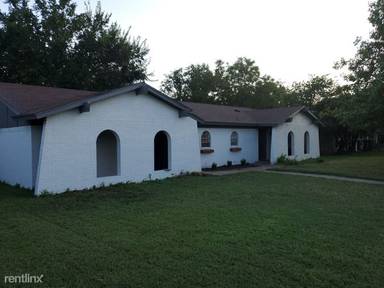 Main picture of 7712 Mary Dr