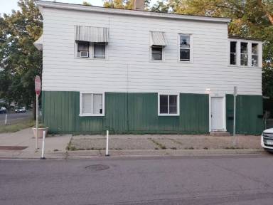 Main picture of 1296 7th St W